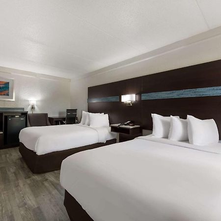 Quality Inn & Suites Airport Charlotte Exteriör bild