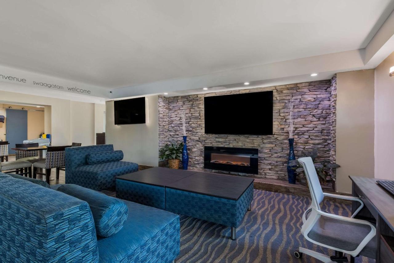 Quality Inn & Suites Airport Charlotte Exteriör bild